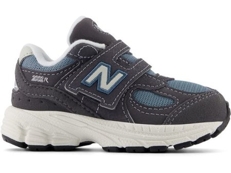 New Balance 2002 Hook & Loop Sneakers Magnet Discount